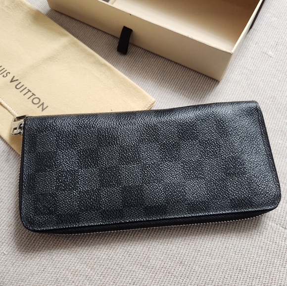LOUIS VUITTON Damier Graphite Vertical Zippy Wallet EUC - Picture 12 of 13
